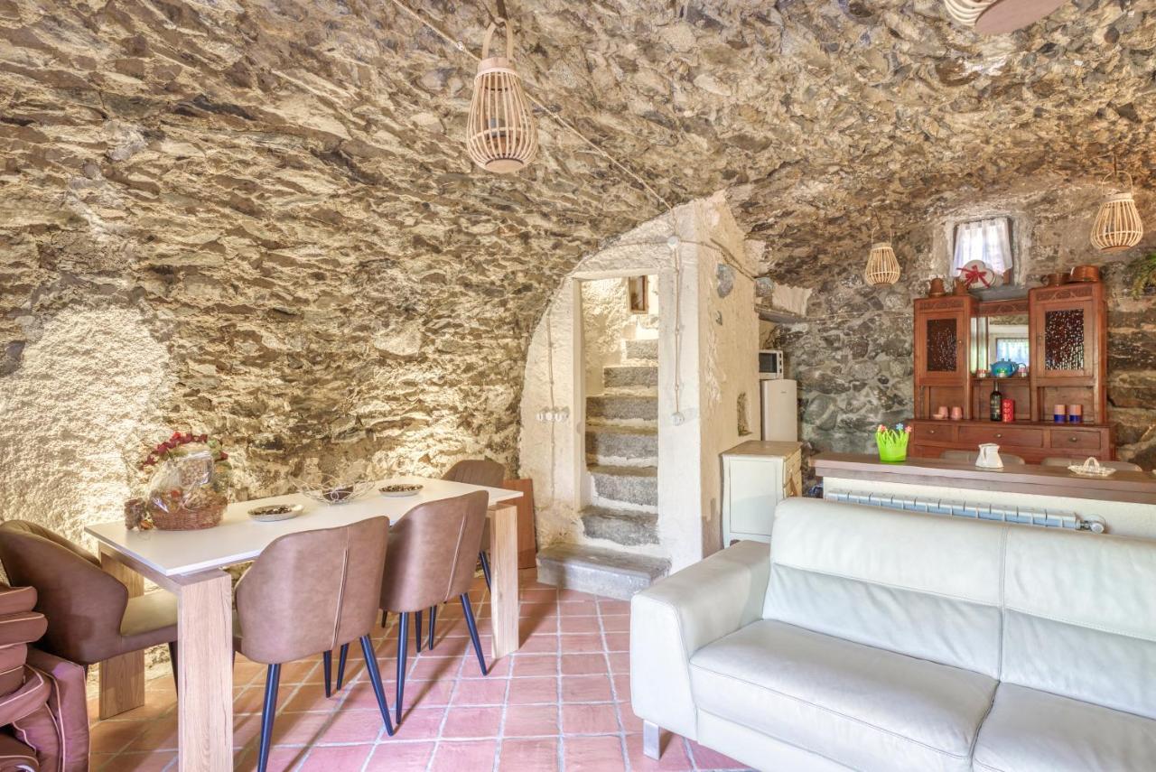 Capo di Ponte Maison Enchantee מראה חיצוני תמונה